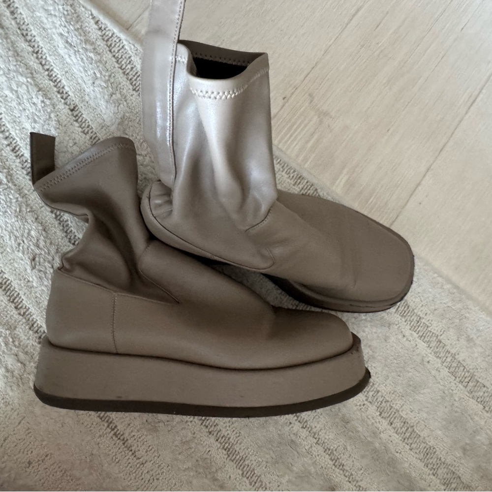 Women's Taupe Ankle Boots